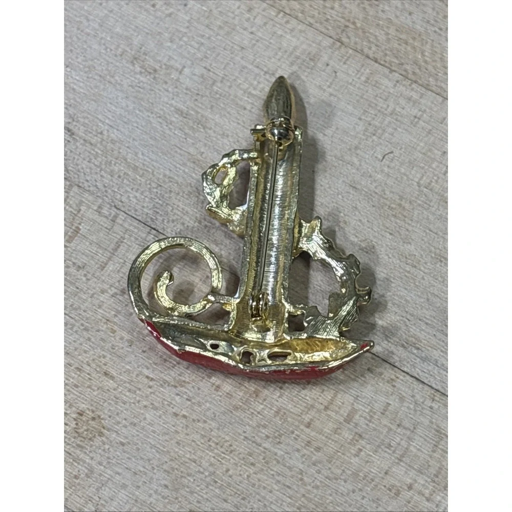 Vintage 1970s Christmas Candle Brooch Enamel Gold Tone Holly Holiday Pin